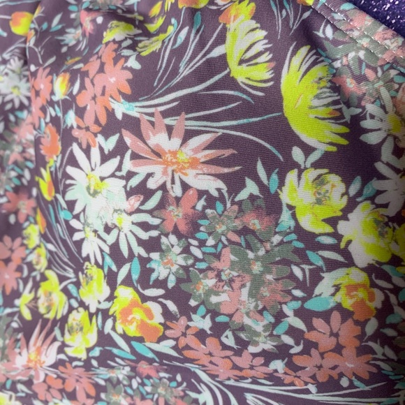 Raisins- Floral Bikini Top size 16 - Picture 2 of 6